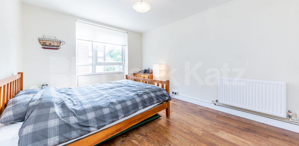 Modern spacious one bed in central location and mins to Regents Park Clarence Gardens, Regents Park / Camden